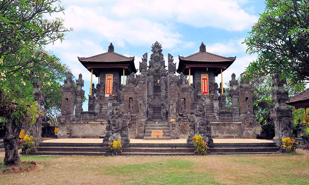 Bali-Pura-Meduwe-Karang-Temple