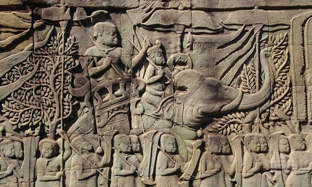 Sculpture-bayon-Angkor-Cambodge