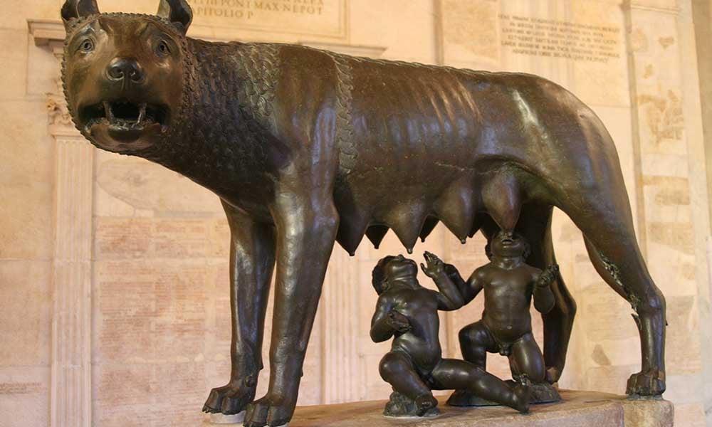 Sculpture-louve-capitoline-rome