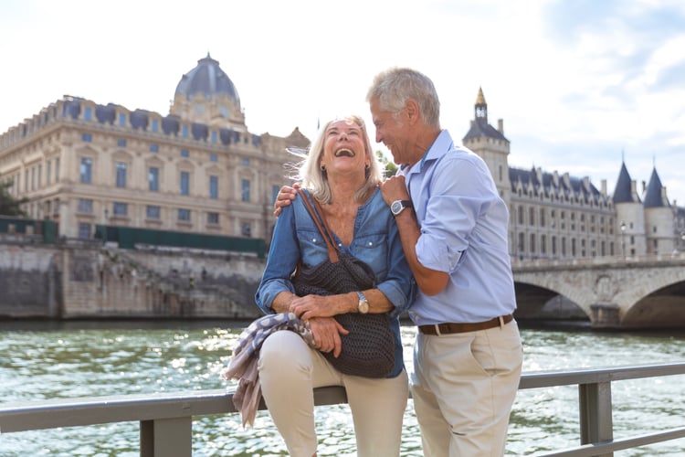 Couple devant la Seine
